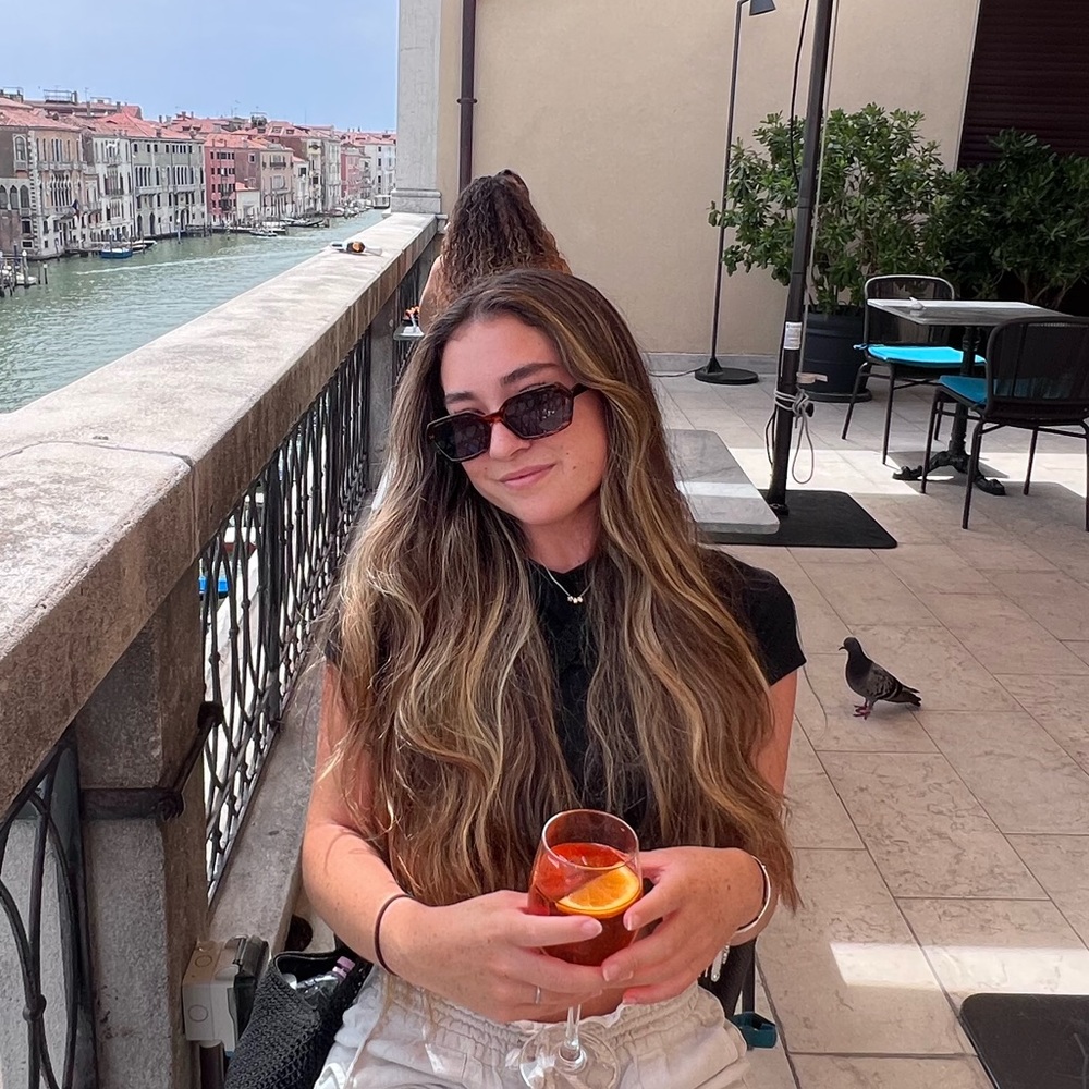 Meet your Posher, Lisa